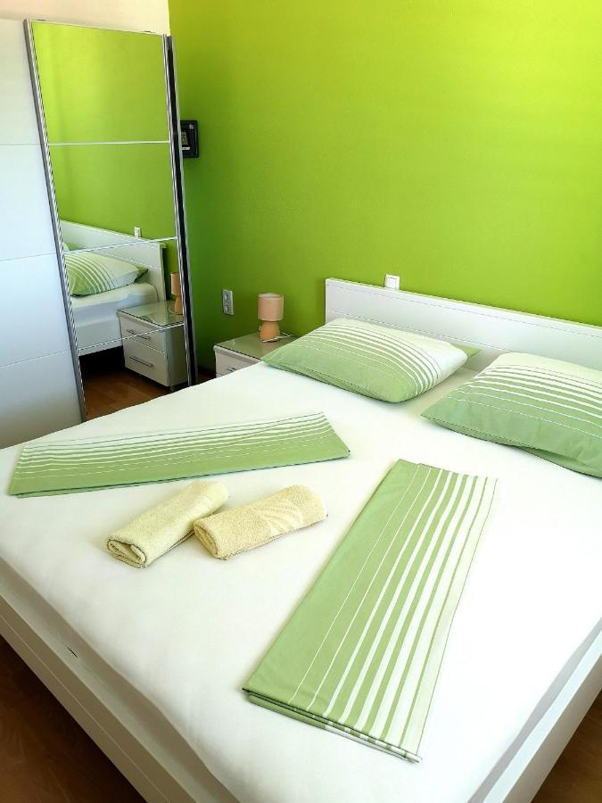 Apartment Vucic Макарска Екстериор снимка
