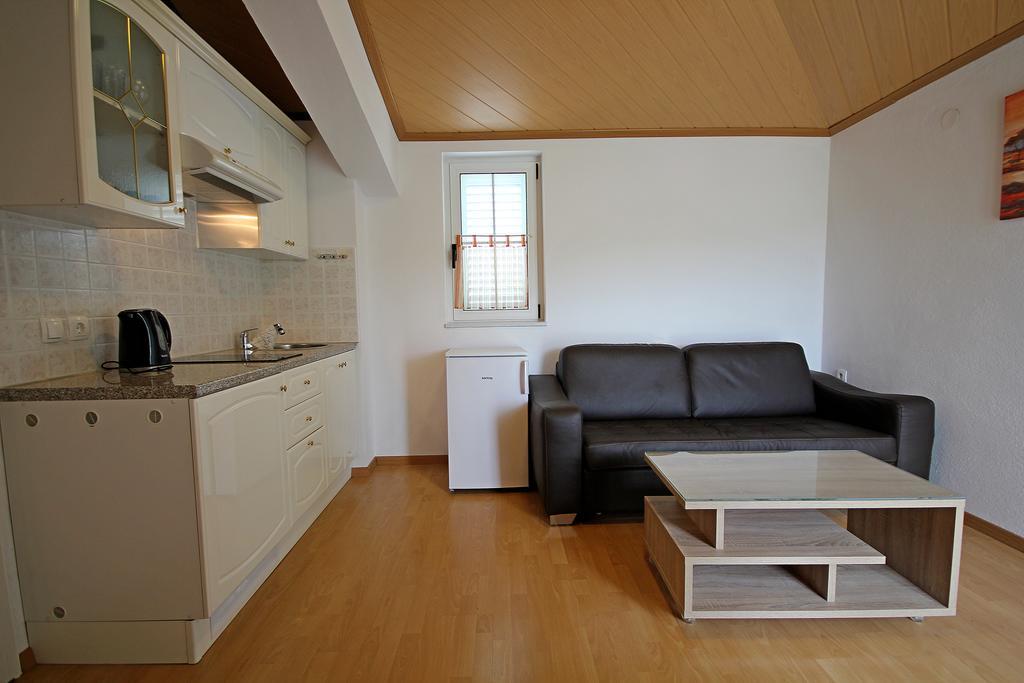 Apartment Vucic Макарска Екстериор снимка